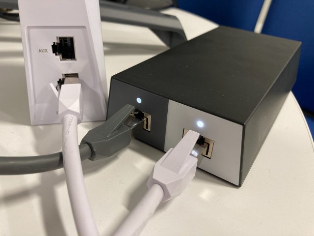 G1タイプの電源とWIFIルーター